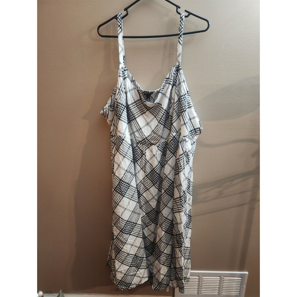 Torrid Midi Lenny Sweetheart Neck Sleeveless Smocked Back Dress Size 6X NWT - Picture 2 of 6